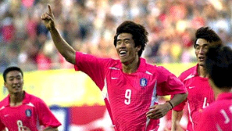 Seol Ki-hyeon scored the equalizer against Italy in the 2002 World Cup Round of 16