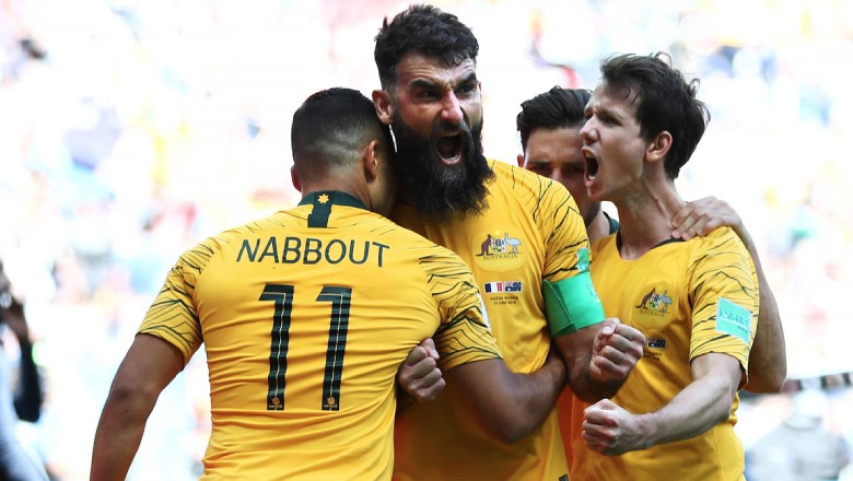 Dynamic sea eagle graphics on the sleeves gave the 2018 jersey a fierce and modern edge