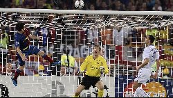 Which goalkeeper has Messi scored against the most? Here is top 5 players that El Pulga had most goal-scorings against